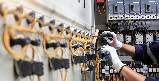 Professional Ceiling Fan Installation technician working in West Buechel, KY